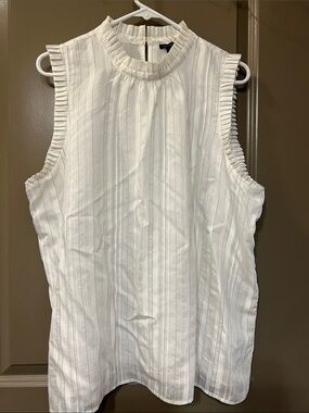 NWT Ann Taylor XL Striped Sleeveless Ruffled top